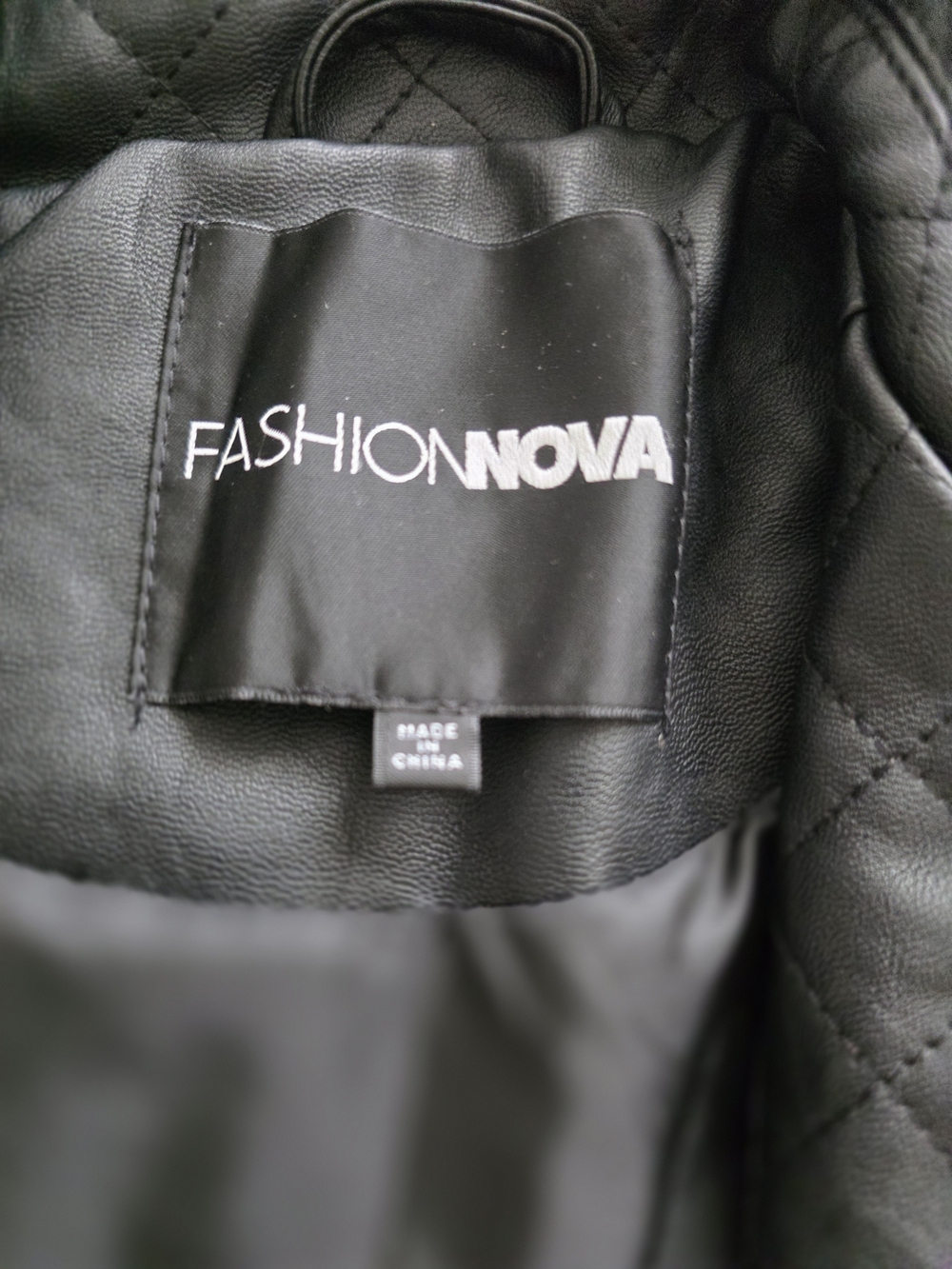 Fashion Nova Black Faux Leather Moto Jacket Gold Zip Quilted Biker Coat Women's - Picture 6 of 6